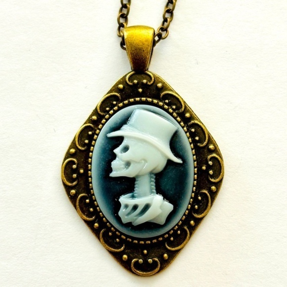 Skeleton Man Profile Cameo Pendant Necklace, NWT, Handmade